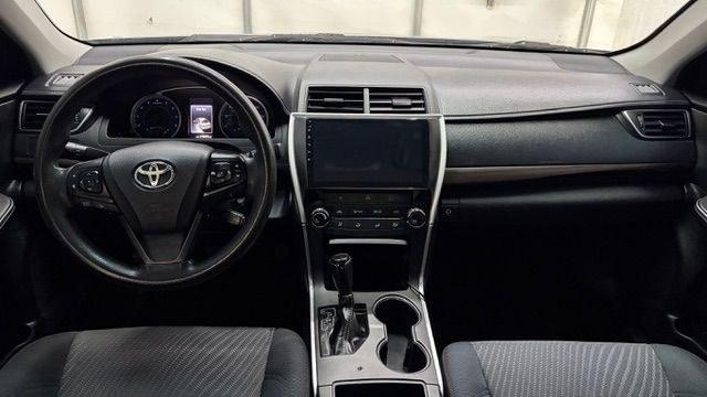 2017 Silver Toyota Camry LE (4T1BF1FK0HU) with an 2.5L L4 DOHC 16V engine, 6-Speed Automatic transmission, located at 1806 Veterans Memorial Hwy SW, Austell, GA, 30168, (770) 944-9558, 33.817959, -84.606987- Photo#15