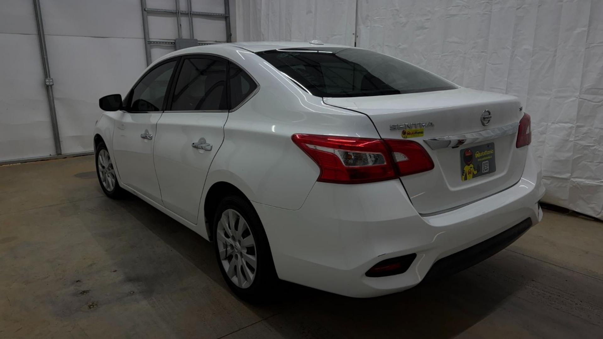2018 White Nissan Sentra S CVT (3N1AB7AP5JL) with an 1.8L L4 SFI DOHC 16 engine, Continuously Variabl transmission, located at 1806 Veterans Memorial Hwy SW, Austell, GA, 30168, (770) 944-9558, 33.817959, -84.606987 - Photo#4
