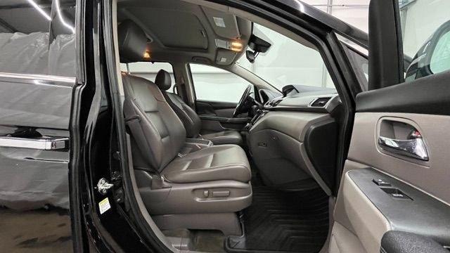 2015 Black Honda Odyssey Touring (5FNRL5H91FB) with an 3.5L V6 SOHC 24V engine, 6-Speed Automatic transmission, located at 1806 Veterans Memorial Hwy SW, Austell, GA, 30168, (770) 944-9558, 33.817959, -84.606987 - Photo#13