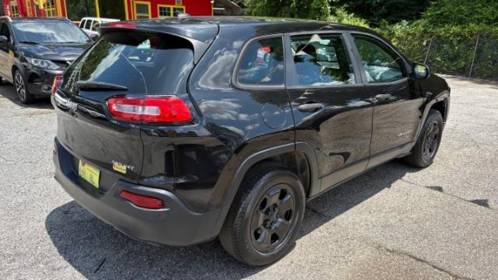 2014 Black Jeep Cherokee Sport FWD (1C4PJLAB7EW) with an 2.4L L4 DOHC 16V engine, 9-Speed Automatic transmission, located at 1806 Veterans Memorial Hwy SW, Austell, GA, 30168, (770) 944-9558, 33.817959, -84.606987 - Photo#3