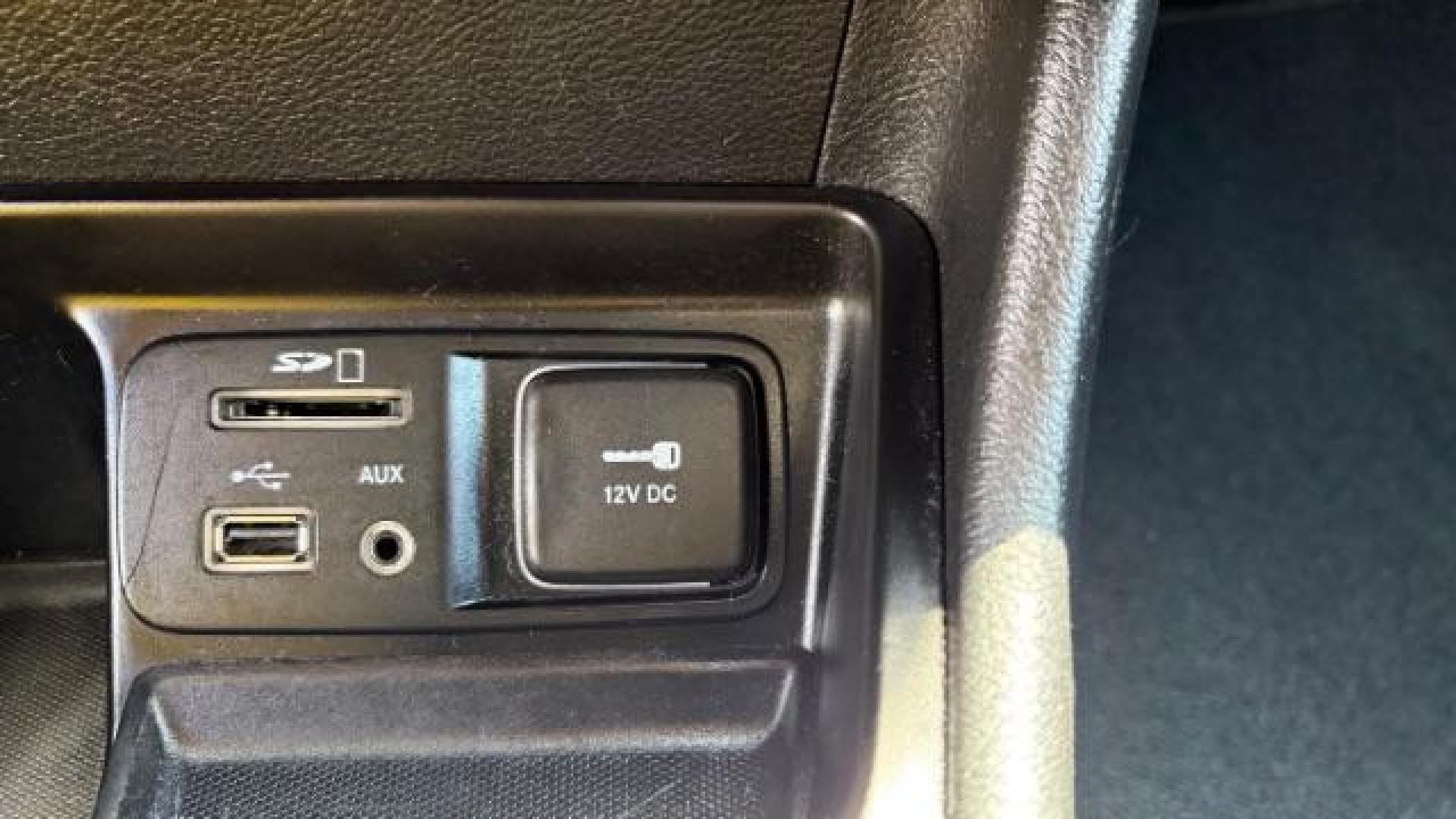 2014 Black Jeep Cherokee Sport FWD (1C4PJLAB7EW) with an 2.4L L4 DOHC 16V engine, 9-Speed Automatic transmission, located at 1806 Veterans Memorial Hwy SW, Austell, GA, 30168, (770) 944-9558, 33.817959, -84.606987 - Photo#7