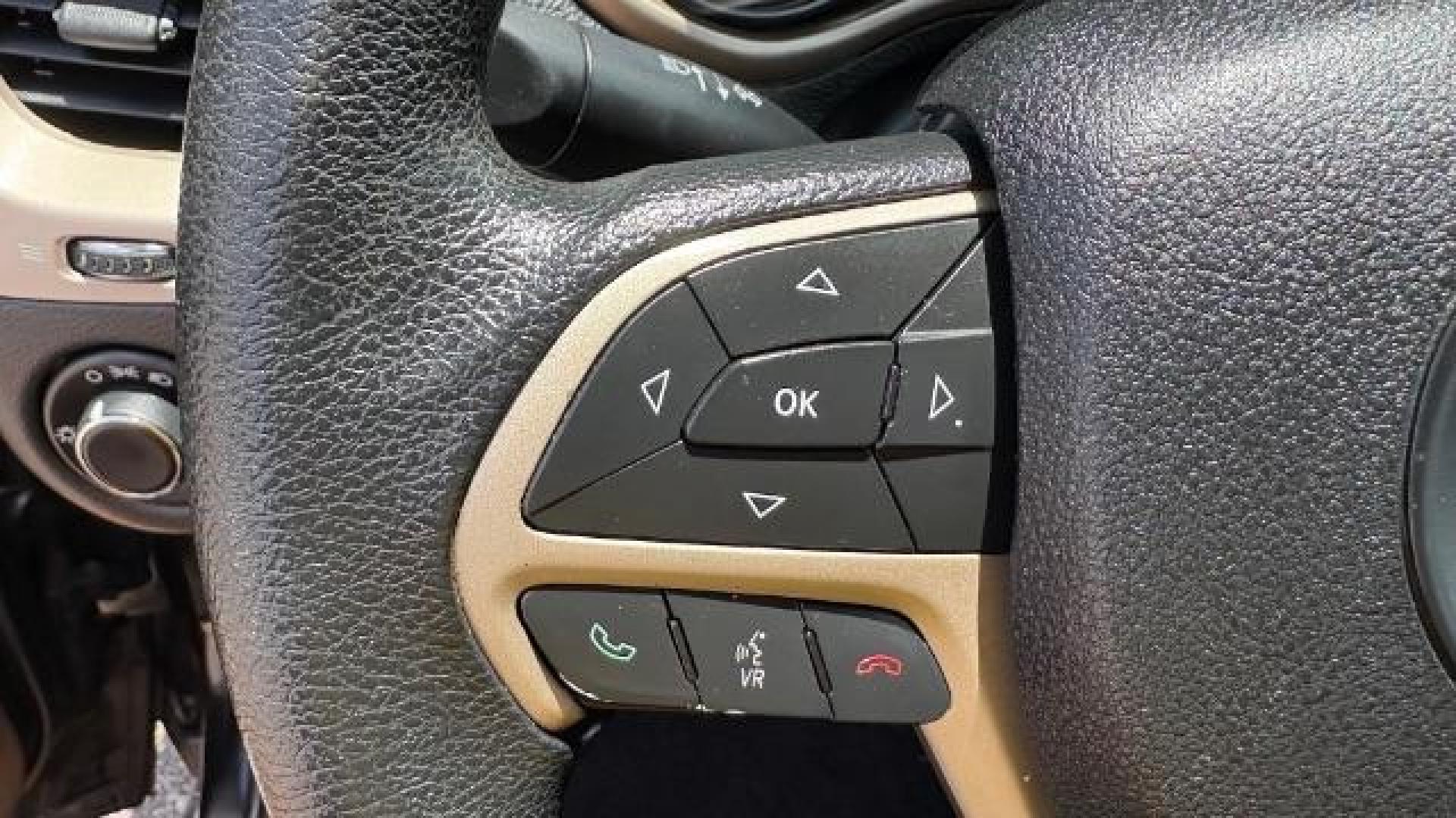 2014 Black Jeep Cherokee Sport FWD (1C4PJLAB7EW) with an 2.4L L4 DOHC 16V engine, 9-Speed Automatic transmission, located at 1806 Veterans Memorial Hwy SW, Austell, GA, 30168, (770) 944-9558, 33.817959, -84.606987 - Photo#11
