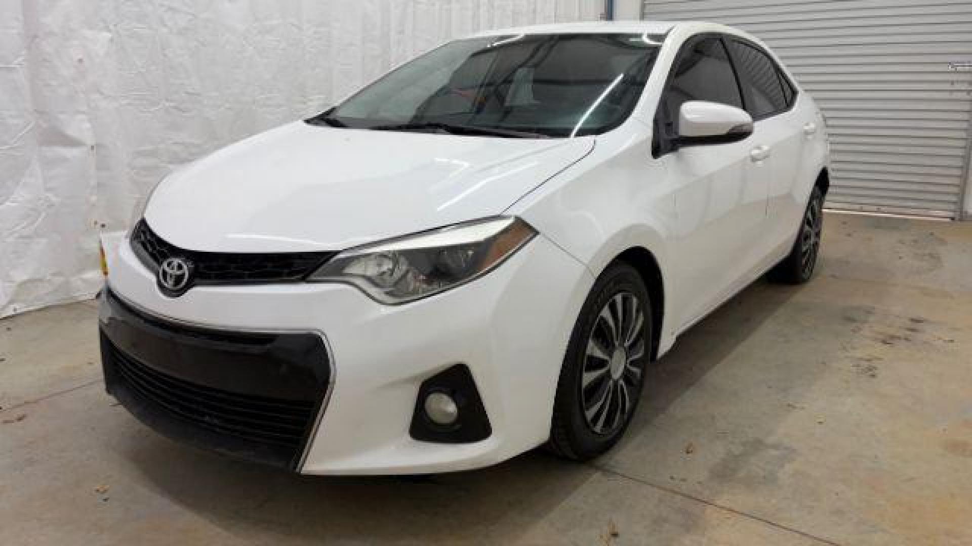 2015 White Toyota Corolla S Plus CVT (2T1BURHE5FC) with an 1.8L L4 DOHC 16V engine, Continuously Variabl transmission, located at 1806 Veterans Memorial Hwy SW, Austell, GA, 30168, (770) 944-9558, 33.817959, -84.606987 - Photo#0