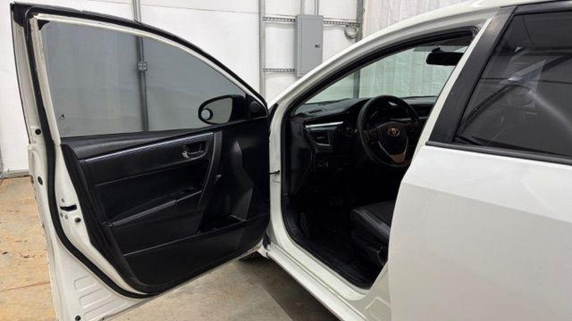 2015 White Toyota Corolla S Plus CVT (2T1BURHE5FC) with an 1.8L L4 DOHC 16V engine, Continuously Variabl transmission, located at 1806 Veterans Memorial Hwy SW, Austell, GA, 30168, (770) 944-9558, 33.817959, -84.606987 - Photo#10