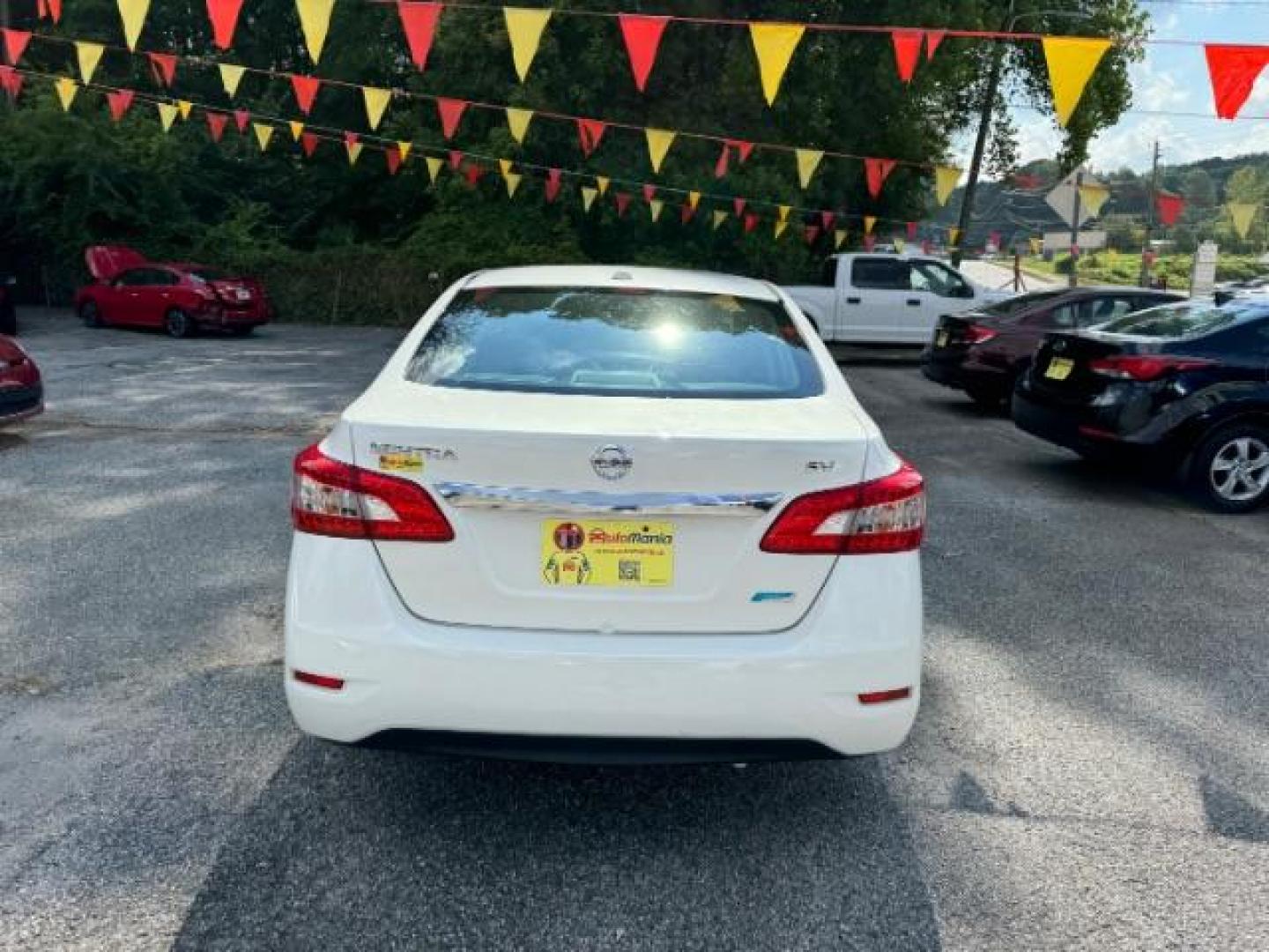 2013 White Nissan Sentra SV (3N1AB7AP5DL) with an 1.8L L4 SFI DOHC 16V engine, Continuously Variable Transmission transmission, located at 1806 Veterans Memorial Hwy SW, Austell, GA, 30168, (770) 944-9558, 33.817959, -84.606987 - Photo#3