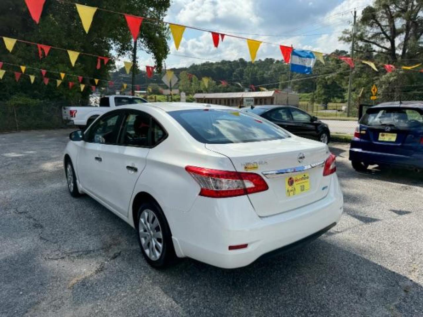 2013 White Nissan Sentra SV (3N1AB7AP5DL) with an 1.8L L4 SFI DOHC 16V engine, Continuously Variable Transmission transmission, located at 1806 Veterans Memorial Hwy SW, Austell, GA, 30168, (770) 944-9558, 33.817959, -84.606987 - Photo#4