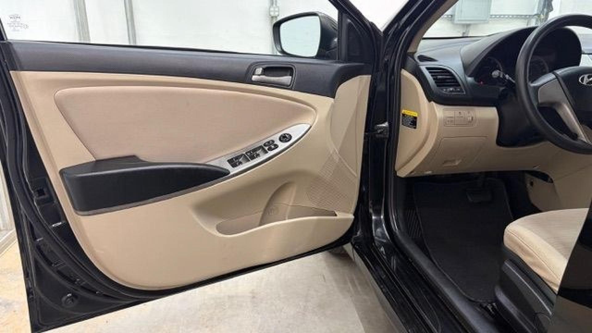 2017 Black Hyundai Accent SE 4-Door 6A (KMHCT4AE7HU) with an 1.6L L4 DOHC 16V engine, 6-Speed Automatic transmission, located at 1806 Veterans Memorial Hwy SW, Austell, GA, 30168, (770) 944-9558, 33.817959, -84.606987- Photo#10