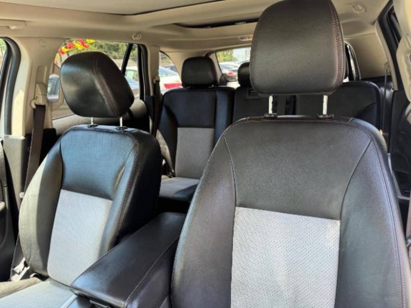 2013 White Ford Edge SEL FWD (2FMDK3JC7DB) with an 3.5L V6 DOHC 24V engine, 6-Speed Automatic transmission, located at 1806 Veterans Memorial Hwy SW, Austell, GA, 30168, (770) 944-9558, 33.817959, -84.606987 - Photo#10