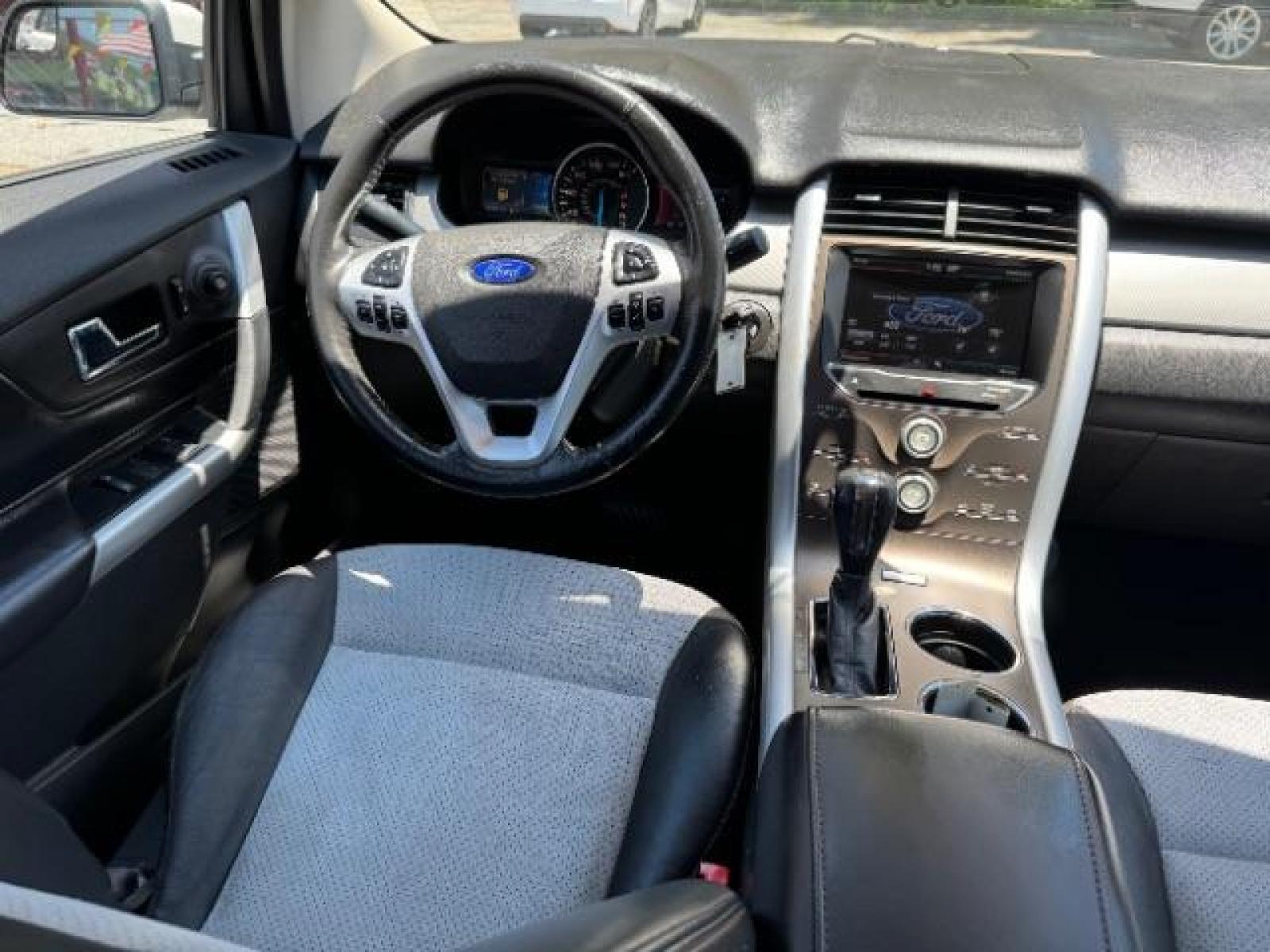 2013 White Ford Edge SEL FWD (2FMDK3JC7DB) with an 3.5L V6 DOHC 24V engine, 6-Speed Automatic transmission, located at 1806 Veterans Memorial Hwy SW, Austell, GA, 30168, (770) 944-9558, 33.817959, -84.606987 - Photo #15