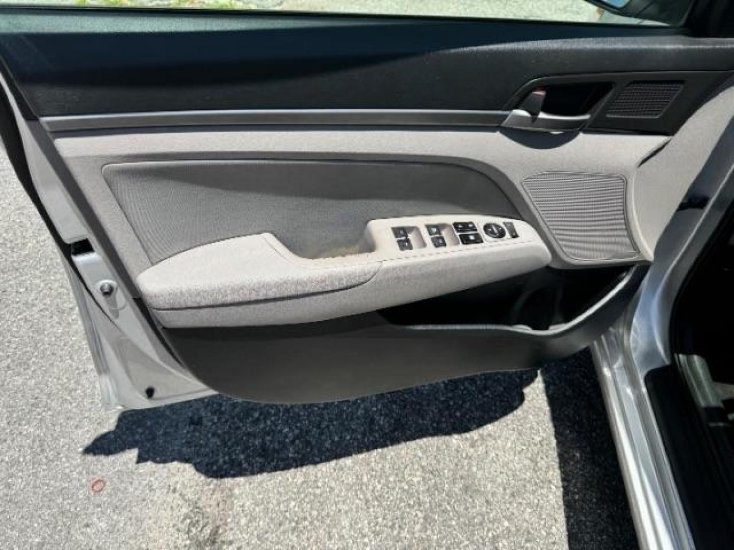 2017 Silver Hyundai Elantra Value Edition 6A (5NPD84LF4HH) with an 1.8L L4 DOHC 16V engine, 6-Speed Automatic transmission, located at 1806 Veterans Memorial Hwy SW, Austell, GA, 30168, (770) 944-9558, 33.817959, -84.606987 - Photo#4