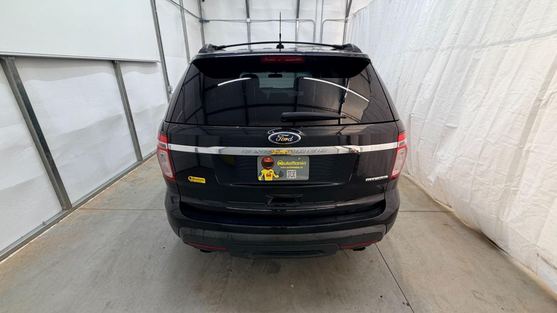 2014 Black Ford Explorer Base FWD (1FM5K7B87EG) with an 3.5L V6 DOHC 24V engine, 6-Speed Automatic transmission, located at 1806 Veterans Memorial Hwy SW, Austell, GA, 30168, (770) 944-9558, 33.817959, -84.606987- Photo#4