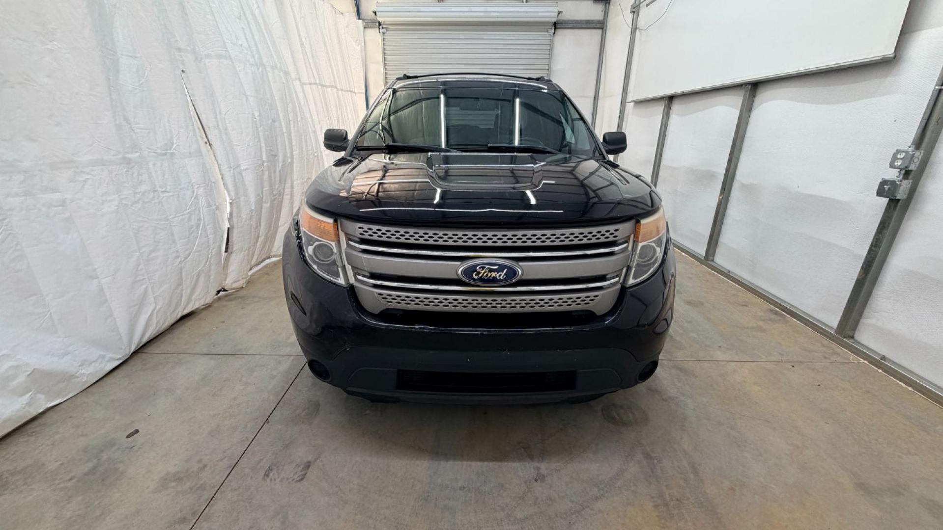 2014 Black Ford Explorer Base FWD (1FM5K7B87EG) with an 3.5L V6 DOHC 24V engine, 6-Speed Automatic transmission, located at 1806 Veterans Memorial Hwy SW, Austell, GA, 30168, (770) 944-9558, 33.817959, -84.606987- Photo#9