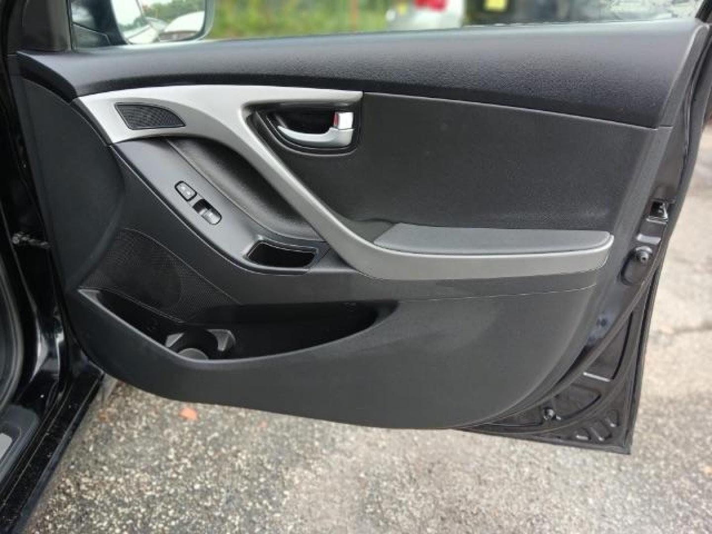 2016 Black Hyundai Elantra SE 6AT (KMHDH4AE4GU) with an 1.8L L4 DOHC 16V engine, 6-Speed Automatic transmission, located at 1806 Veterans Memorial Hwy SW, Austell, GA, 30168, (770) 944-9558, 33.817959, -84.606987 - Photo#8