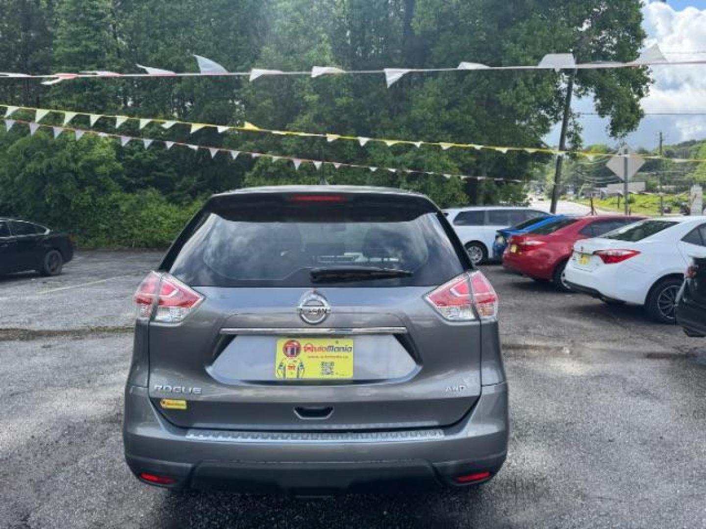2016 Gray Nissan Rogue S AWD (KNMAT2MV0GP) with an 2.5L L4 DOHC 16V engine, Continuously Variabl transmission, located at 1806 Veterans Memorial Hwy SW, Austell, GA, 30168, (770) 944-9558, 33.817959, -84.606987 - Photo#3