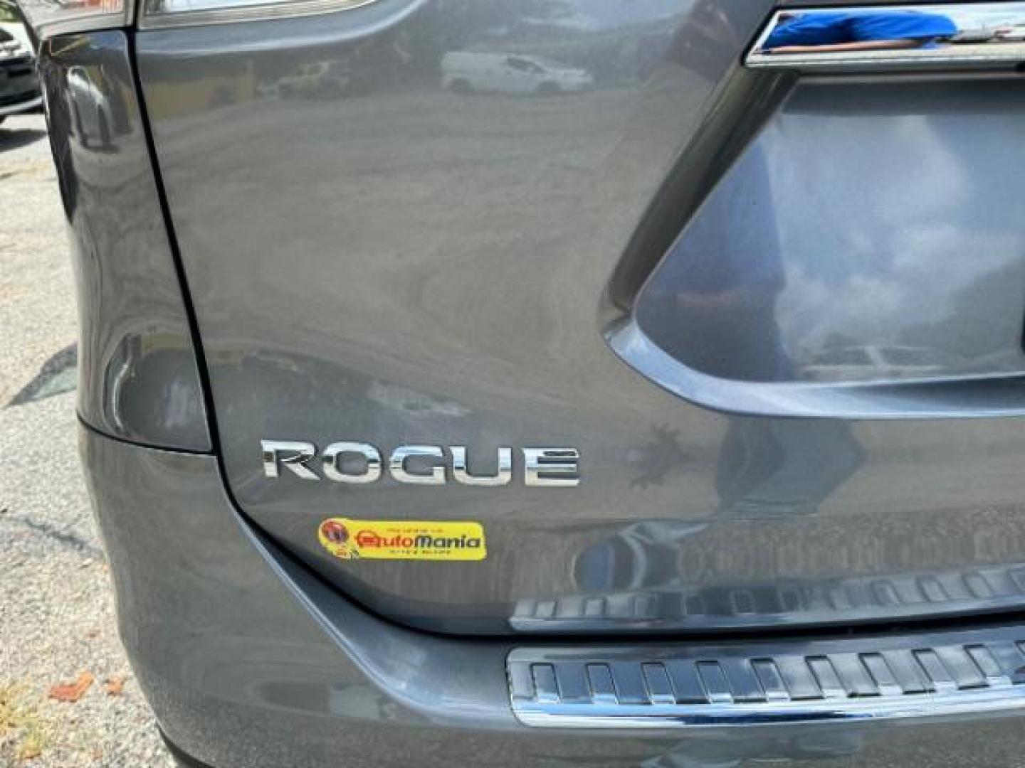 2016 Gray Nissan Rogue S AWD (KNMAT2MV0GP) with an 2.5L L4 DOHC 16V engine, Continuously Variabl transmission, located at 1806 Veterans Memorial Hwy SW, Austell, GA, 30168, (770) 944-9558, 33.817959, -84.606987 - Photo#17