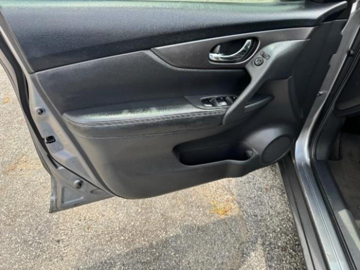 2016 Gray Nissan Rogue S AWD (KNMAT2MV0GP) with an 2.5L L4 DOHC 16V engine, Continuously Variabl transmission, located at 1806 Veterans Memorial Hwy SW, Austell, GA, 30168, (770) 944-9558, 33.817959, -84.606987 - Photo#7