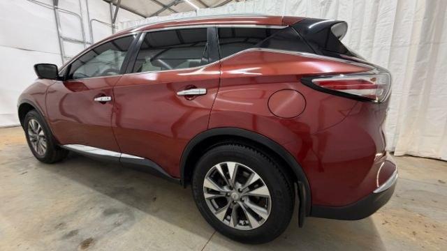 2015 Red Nissan Murano S (5N1AZ2MG7FN) with an 3.5L V6 DOHC 24V engine, Continuously Variable Transmission transmission, located at 1806 Veterans Memorial Hwy SW, Austell, GA, 30168, (770) 944-9558, 33.817959, -84.606987 - Photo#2
