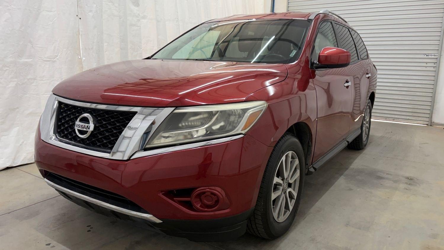 2014 Red Nissan Pathfinder SV 2WD (5N1AR2MN0EC) with an 3.5L V6 DOHC 24V engine, Continuously Variable Transmission transmission, located at 1806 Veterans Memorial Hwy SW, Austell, GA, 30168, (770) 944-9558, 33.817959, -84.606987 - This 2014 Nissan Pathfinder has passed a 100+ point inspection performed in our own service center. It's awesome looking with no issues, no odors, and a very clean interior. It features leather seats and a rear entertainment system (TV), and the tires are in great condition. Please note: this vehicl- Photo#0