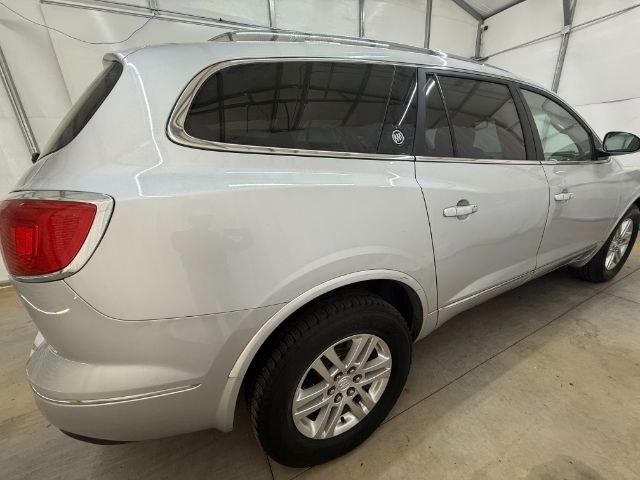 2015 Silver Buick Enclave Convenience FWD (5GAKRAKD5FJ) with an 3.6L V6 DOHC 24V engine, 6-Speed Automatic Ov transmission, located at 1806 Veterans Memorial Hwy SW, Austell, GA, 30168, (770) 944-9558, 33.817959, -84.606987 - Photo#6