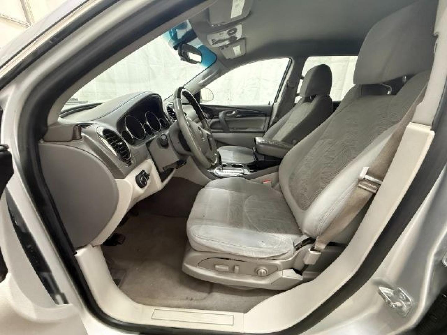 2015 Silver Buick Enclave Convenience FWD (5GAKRAKD5FJ) with an 3.6L V6 DOHC 24V engine, 6-Speed Automatic Ov transmission, located at 1806 Veterans Memorial Hwy SW, Austell, GA, 30168, (770) 944-9558, 33.817959, -84.606987 - Photo#11