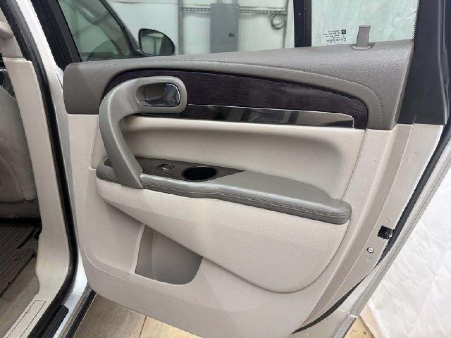 2015 Silver Buick Enclave Convenience FWD (5GAKRAKD5FJ) with an 3.6L V6 DOHC 24V engine, 6-Speed Automatic Ov transmission, located at 1806 Veterans Memorial Hwy SW, Austell, GA, 30168, (770) 944-9558, 33.817959, -84.606987 - Photo#18