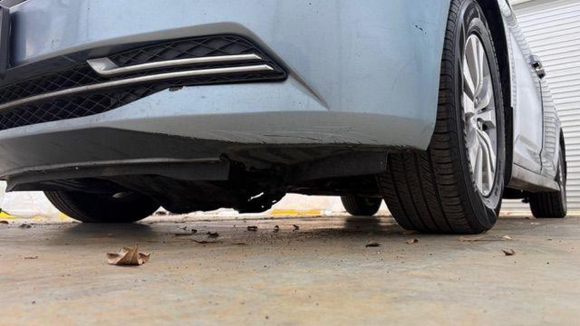 2014 Blue Honda Odyssey EX-L (5FNRL5H61EB) with an 3.5L V6 SOHC 24V engine, 6-Speed Automatic transmission, located at 1806 Veterans Memorial Hwy SW, Austell, GA, 30168, (770) 944-9558, 33.817959, -84.606987 - Photo#20