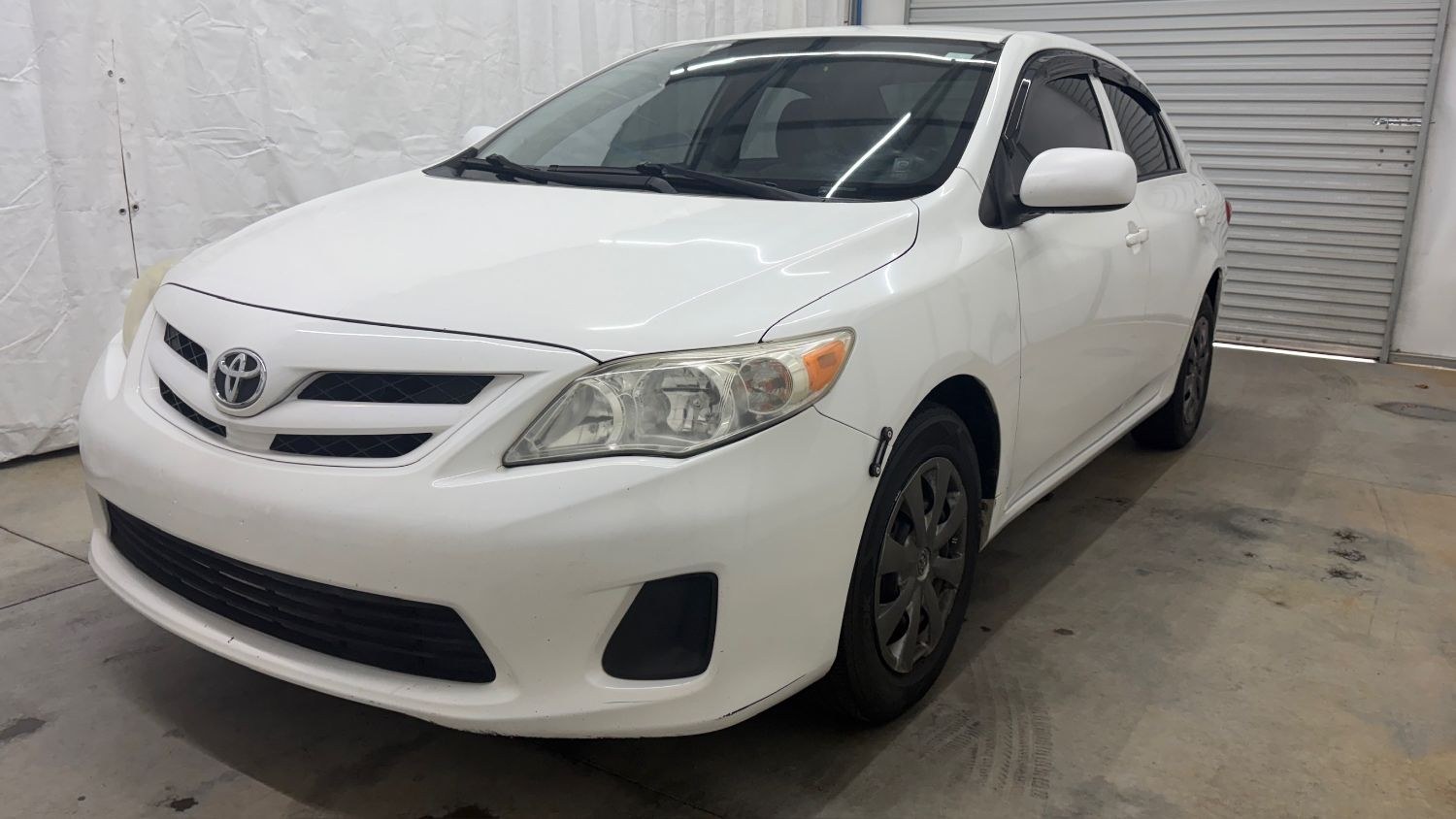 photo of 2013 Toyota Corolla LE 4-Speed AT