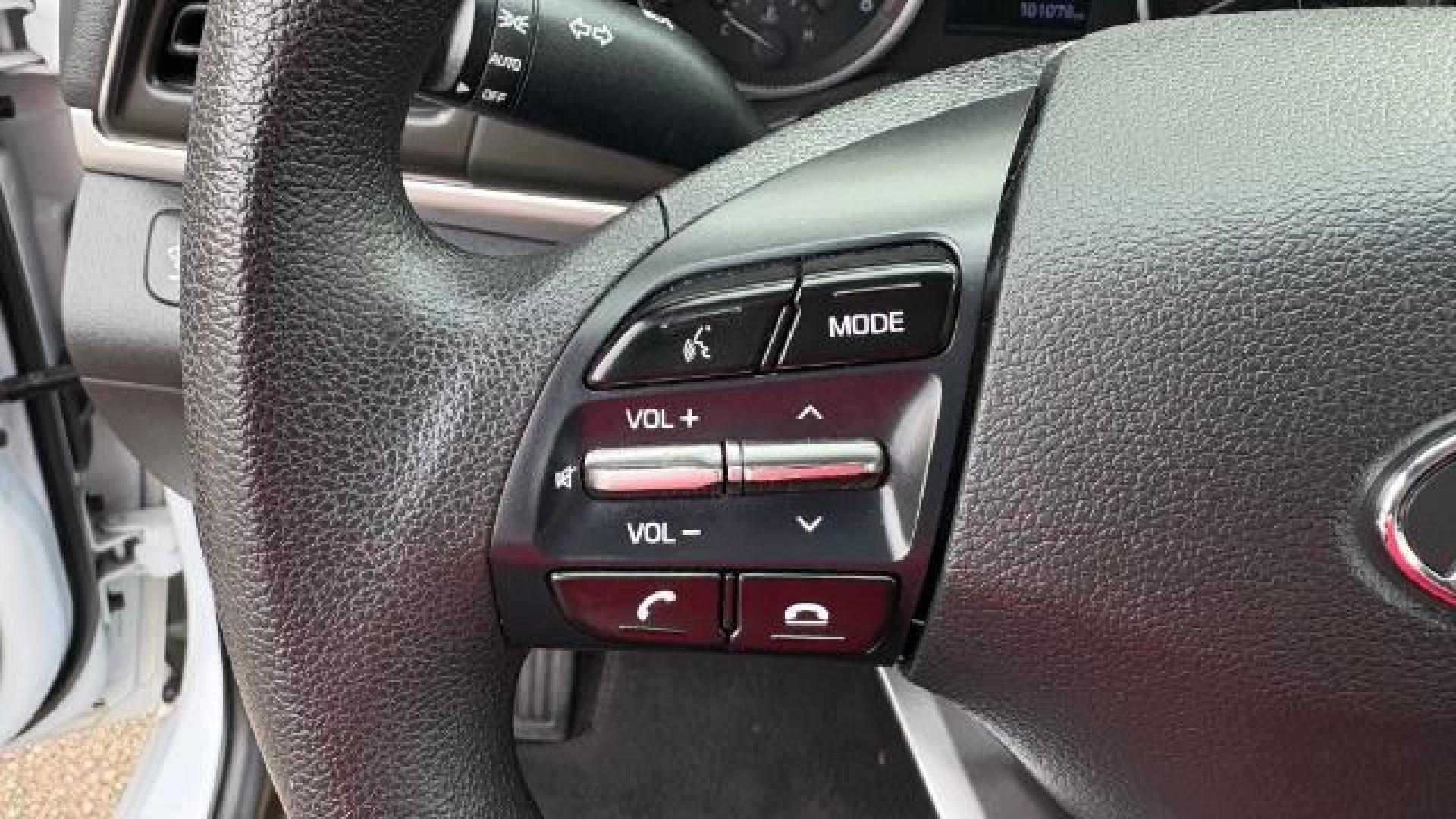 2019 White Hyundai Elantra Limited (5NPD84LF6KH) with an 1.8L L4 DOHC 16V engine, 6-Speed Automatic transmission, located at 1806 Veterans Memorial Hwy SW, Austell, GA, 30168, (770) 944-9558, 33.817959, -84.606987 - Photo#13