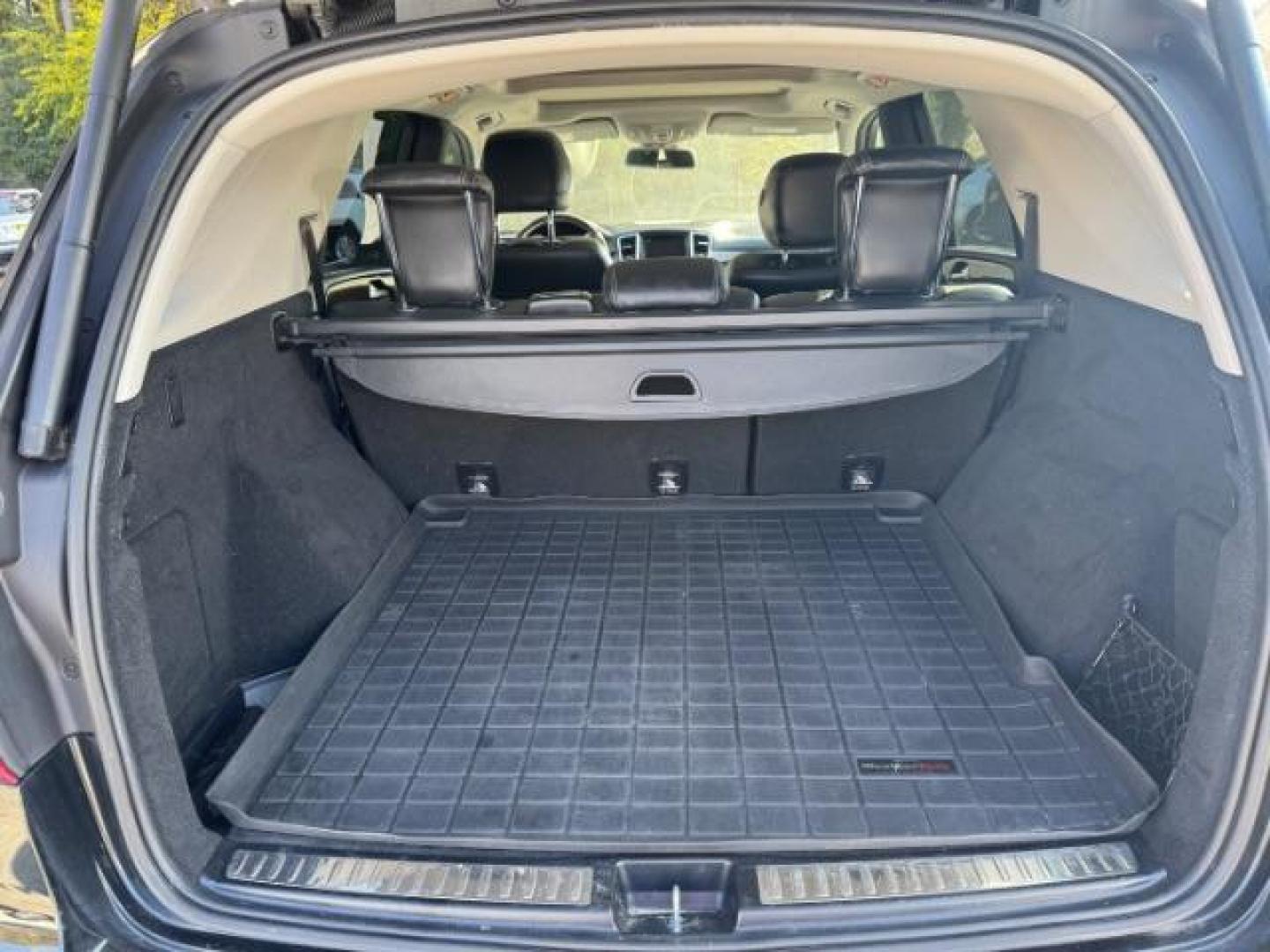 2014 Black Mercedes-Benz M-Class ML350 (4JGDA5JB5EA) with an 3.5L V6 DOHC 24V engine, 7-Speed Automatic transmission, located at 1806 Veterans Memorial Hwy SW, Austell, GA, 30168, (770) 944-9558, 33.817959, -84.606987 - Photo#14
