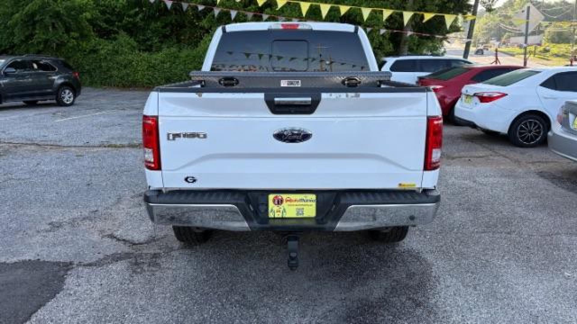 2017 White Ford F-150 XLT (1FTEW1EF1HK) with an 3.5L V-6 DOHC engine, located at 1806 Veterans Memorial Hwy SW, Austell, GA, 30168, (770) 944-9558, 33.817959, -84.606987 - Photo#3