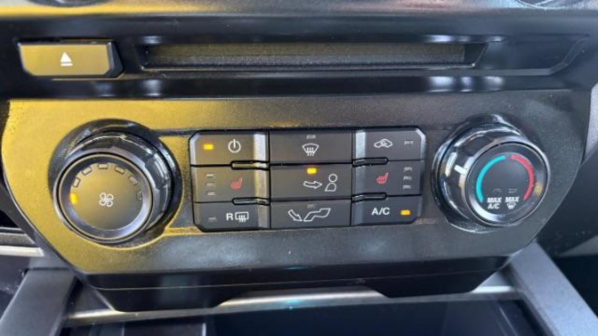 2017 White Ford F-150 XLT (1FTEW1EF1HK) with an 3.5L V-6 DOHC engine, located at 1806 Veterans Memorial Hwy SW, Austell, GA, 30168, (770) 944-9558, 33.817959, -84.606987 - Photo#18
