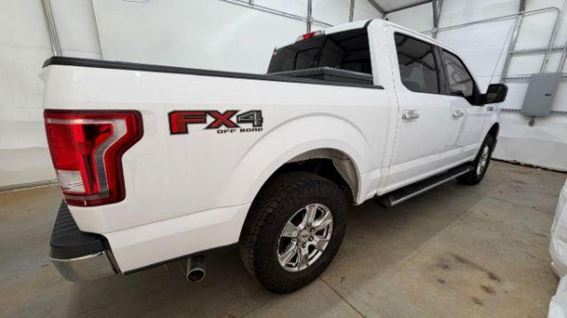2017 White Ford F-150 XLT (1FTEW1EF1HK) with an 3.5L V-6 DOHC engine, located at 1806 Veterans Memorial Hwy SW, Austell, GA, 30168, (770) 944-9558, 33.817959, -84.606987 - Photo#7