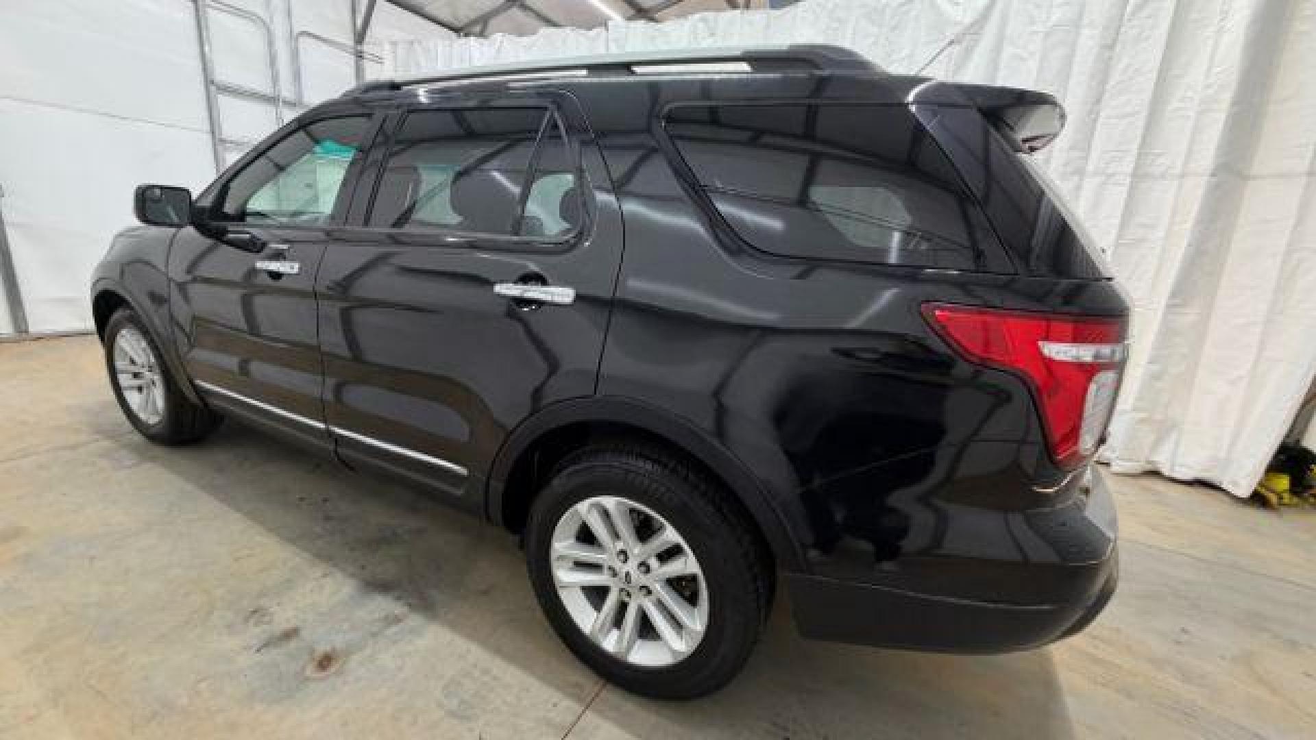 2013 BLACK /BLACK Ford Explorer XLT FWD (1FM5K7D8XDG) with an 3.5L V6 DOHC 24V engine, 6-Speed Automatic transmission, located at 1806 Veterans Memorial Hwy SW, Austell, GA, 30168, (770) 944-9558, 33.817959, -84.606987 - Photo#2
