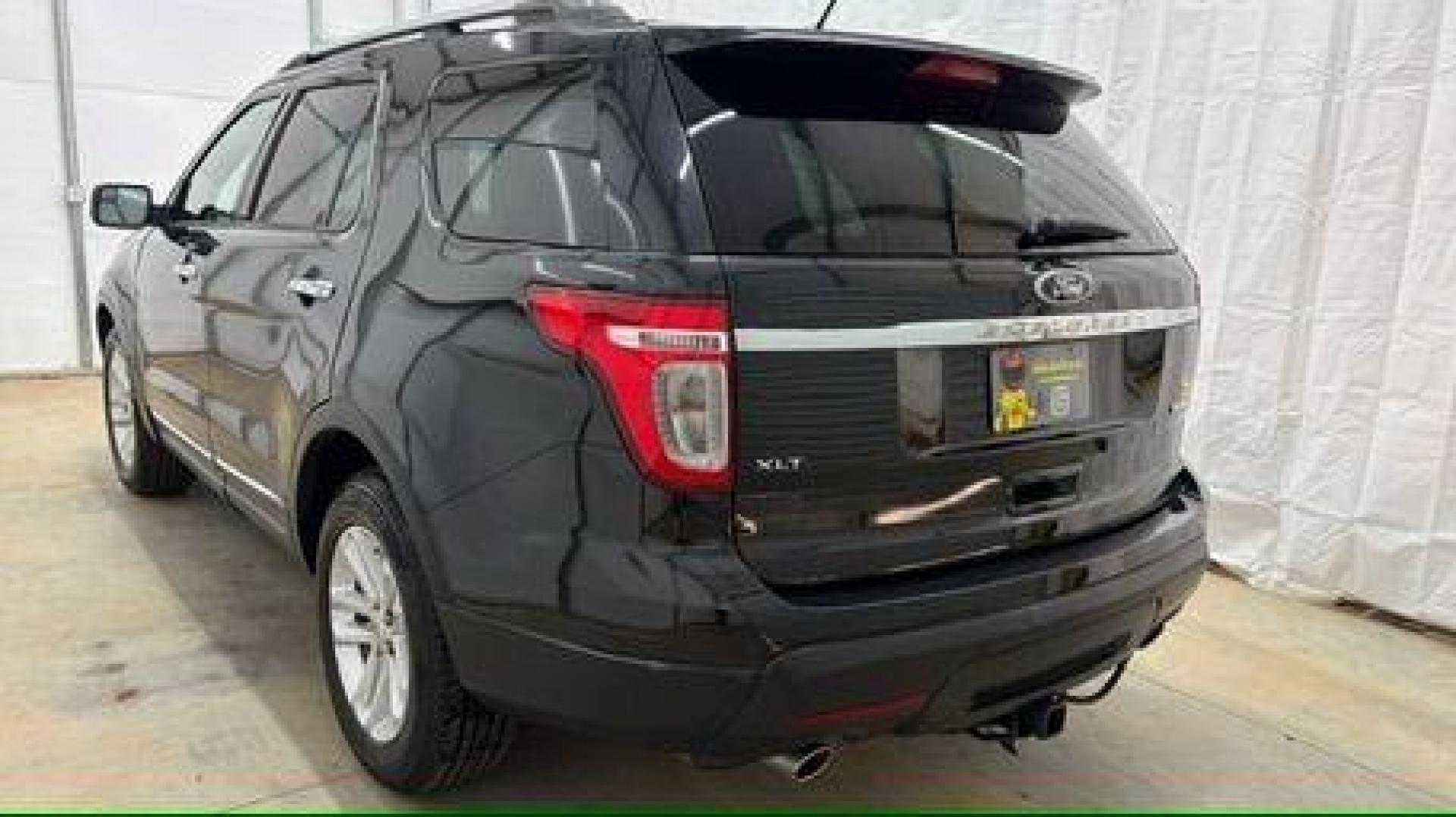 2013 BLACK /BLACK Ford Explorer XLT FWD (1FM5K7D8XDG) with an 3.5L V6 DOHC 24V engine, 6-Speed Automatic transmission, located at 1806 Veterans Memorial Hwy SW, Austell, GA, 30168, (770) 944-9558, 33.817959, -84.606987 - Photo#3