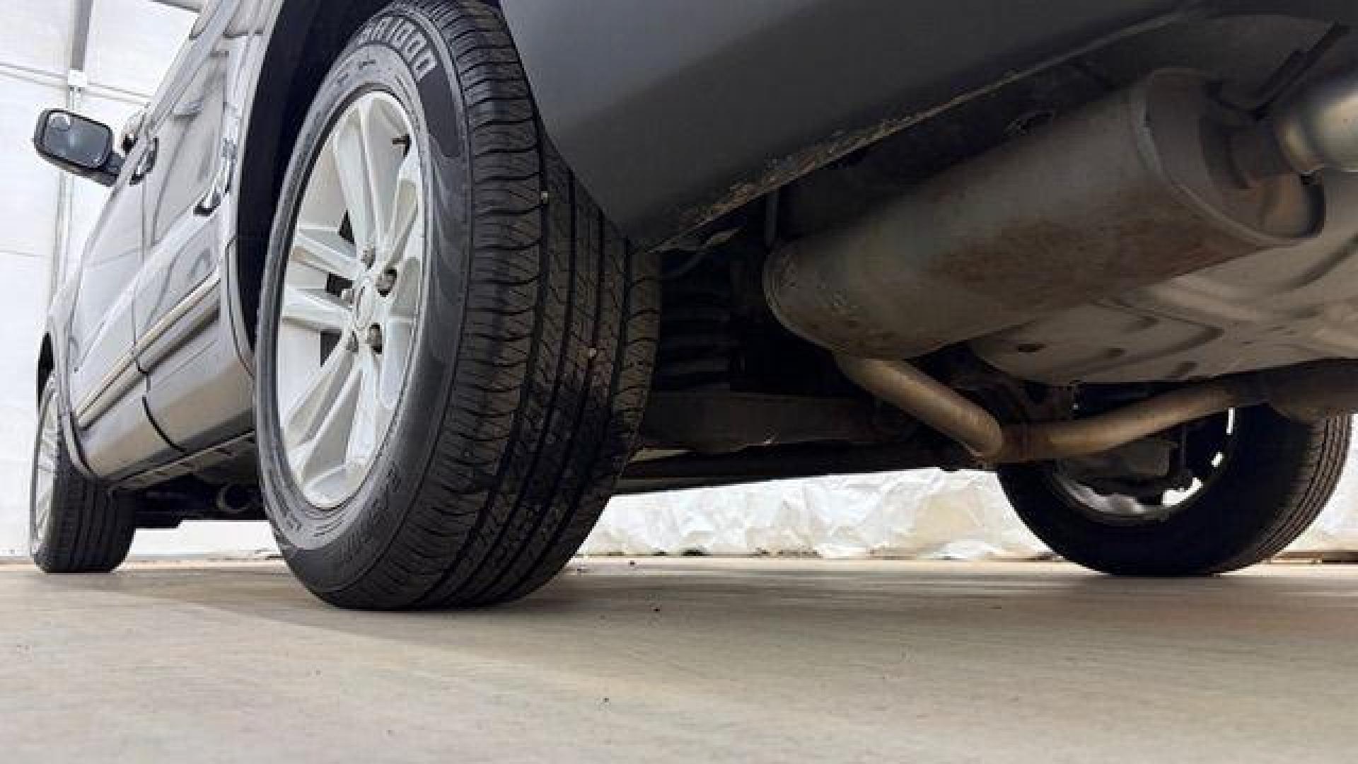 2013 BLACK /BLACK Ford Explorer XLT FWD (1FM5K7D8XDG) with an 3.5L V6 DOHC 24V engine, 6-Speed Automatic transmission, located at 1806 Veterans Memorial Hwy SW, Austell, GA, 30168, (770) 944-9558, 33.817959, -84.606987 - Photo#22