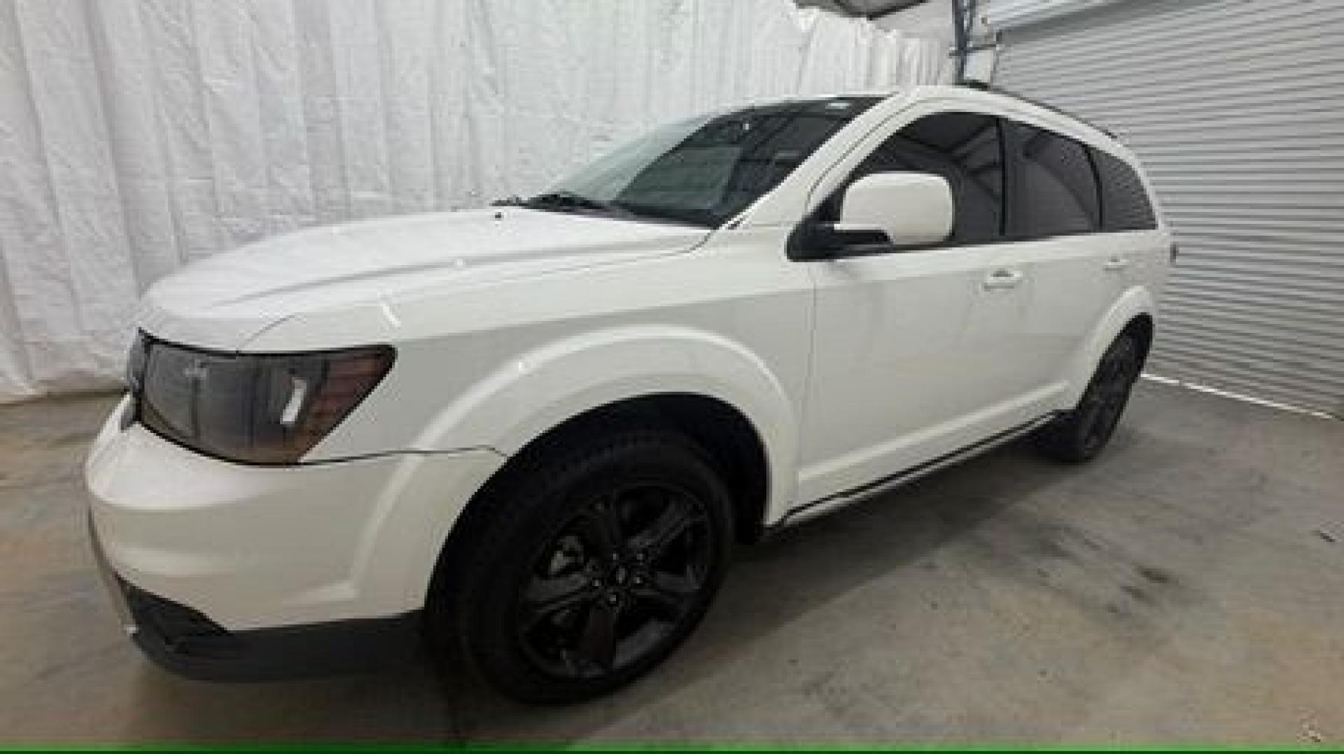 2018 White Dodge Journey Crossroad FWD (3C4PDCGG2JT) with an 3.6L V6 DOHC 24V engine, 4-Speed Automatic transmission, located at 1806 Veterans Memorial Hwy SW, Austell, GA, 30168, (770) 944-9558, 33.817959, -84.606987- Photo#1