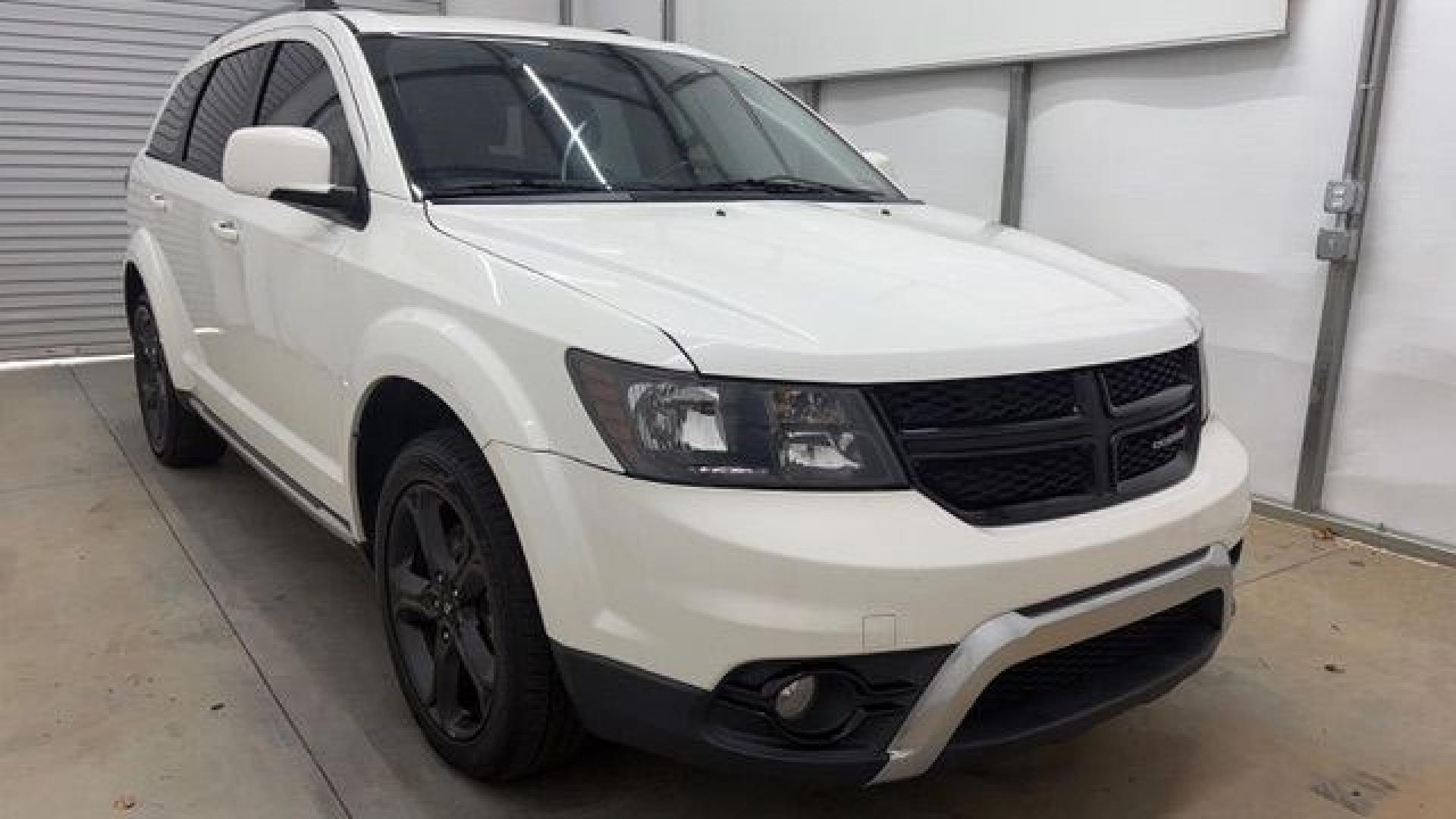 2018 White Dodge Journey Crossroad FWD (3C4PDCGG2JT) with an 3.6L V6 DOHC 24V engine, 4-Speed Automatic transmission, located at 1806 Veterans Memorial Hwy SW, Austell, GA, 30168, (770) 944-9558, 33.817959, -84.606987- Photo#8