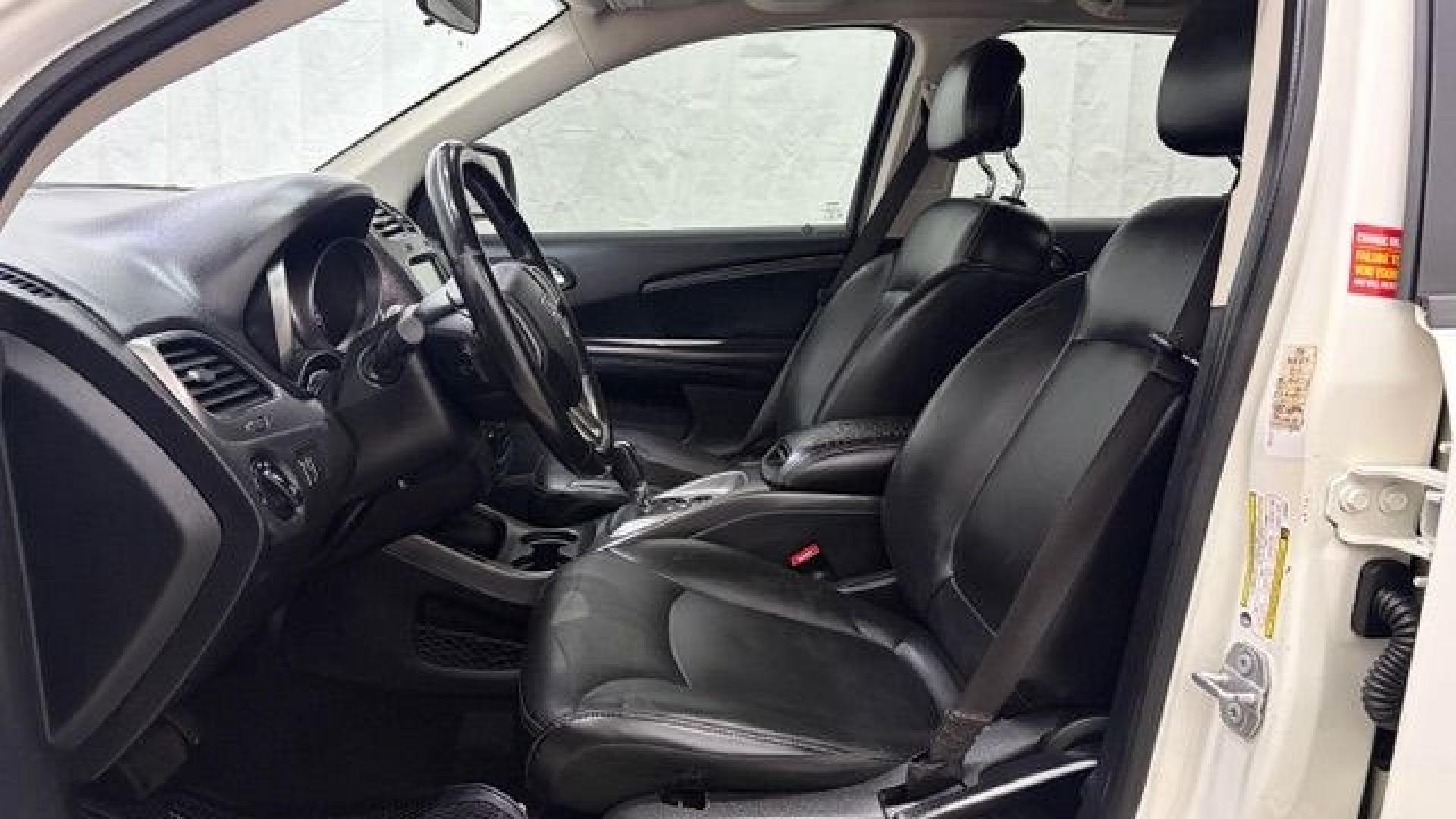 2018 White Dodge Journey Crossroad FWD (3C4PDCGG2JT) with an 3.6L V6 DOHC 24V engine, 4-Speed Automatic transmission, located at 1806 Veterans Memorial Hwy SW, Austell, GA, 30168, (770) 944-9558, 33.817959, -84.606987- Photo#11