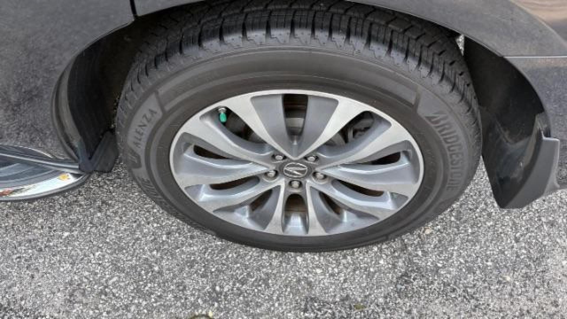 2016 Gray Acura MDX 9-Spd AT w/ Tech and A (5FRYD3H41GB) with an 3.5L V6 SOHC 24V engine, 9-Speed Automatic transmission, located at 1806 Veterans Memorial Hwy SW, Austell, GA, 30168, (770) 944-9558, 33.817959, -84.606987 - Photo#21