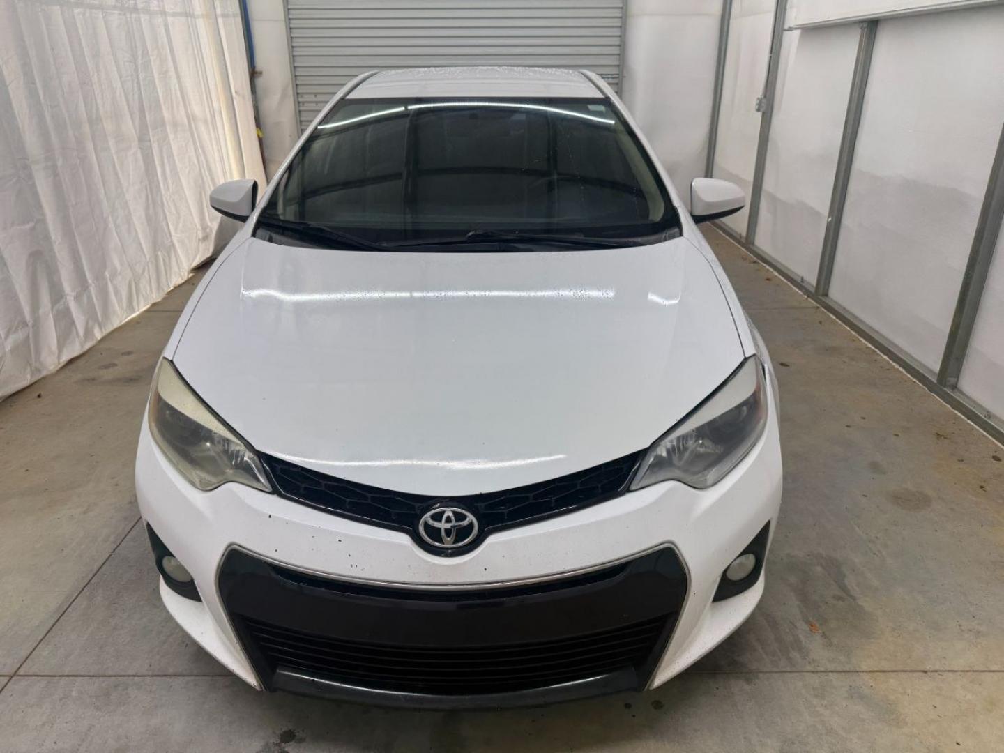 2014 White Toyota Corolla LE CVT (2T1BURHE1EC) with an 1.8L L4 DOHC 16V engine, Continuously Variabl transmission, located at 1806 Veterans Memorial Hwy SW, Austell, GA, 30168, (770) 944-9558, 33.817959, -84.606987- Photo#9