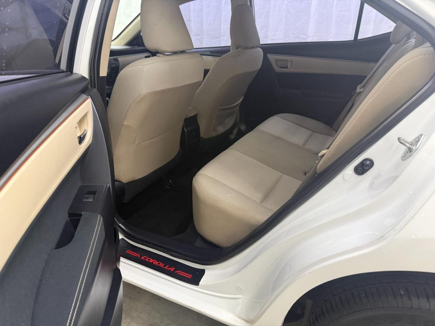 2014 White Toyota Corolla LE CVT (2T1BURHE1EC) with an 1.8L L4 DOHC 16V engine, Continuously Variabl transmission, located at 1806 Veterans Memorial Hwy SW, Austell, GA, 30168, (770) 944-9558, 33.817959, -84.606987- Photo#11