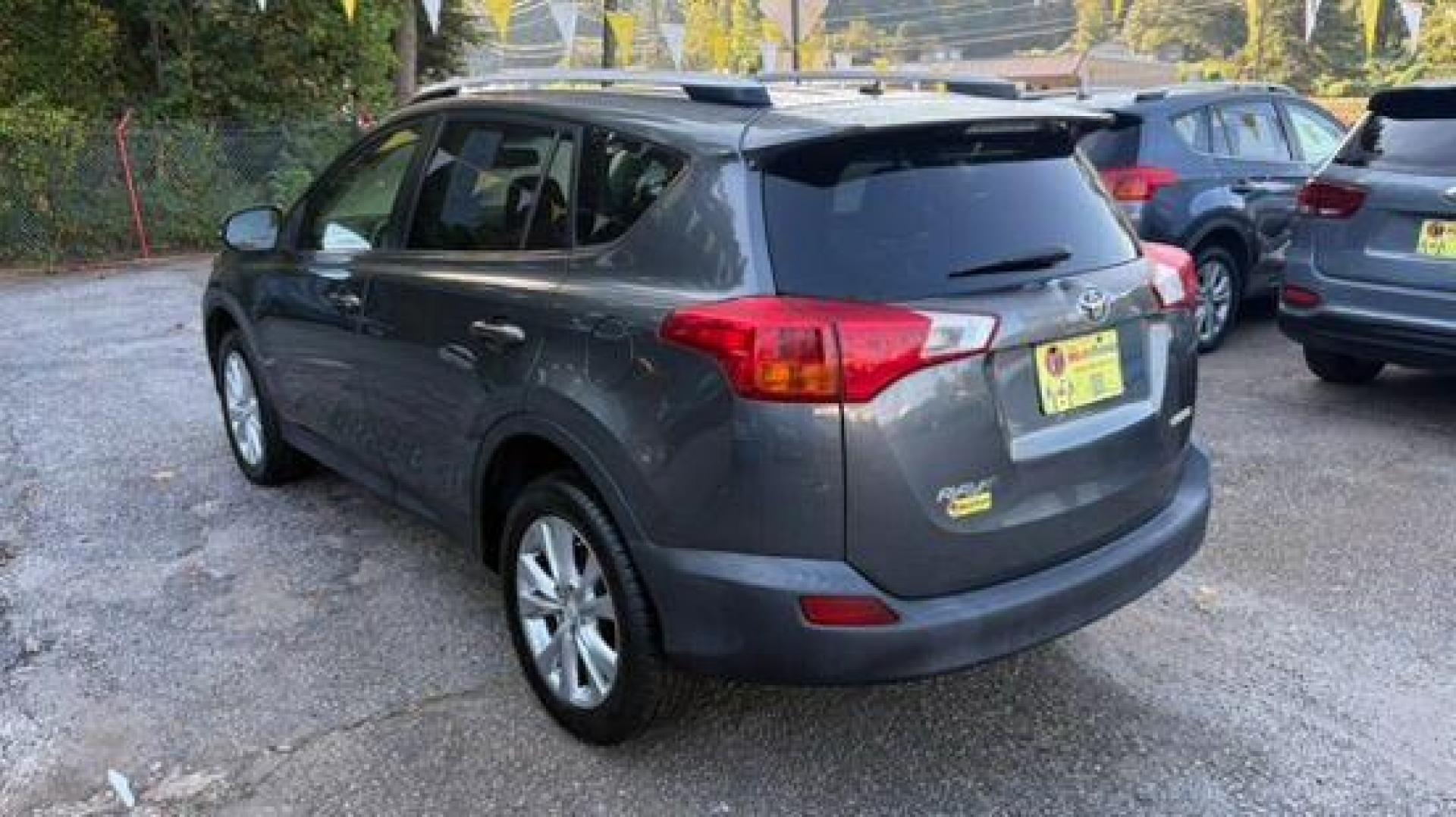 2013 Gray Toyota RAV4 Limited FWD (JTMYFREV0DD) with an 2.5L L4 DOHC 16V engine, 6-Speed Automatic transmission, located at 1806 Veterans Memorial Hwy SW, Austell, GA, 30168, (770) 944-9558, 33.817959, -84.606987 - Photo#5