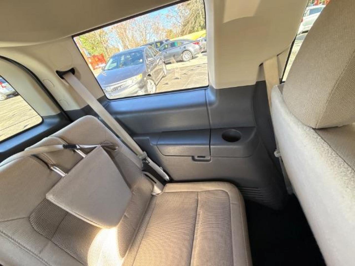 2012 Silver Ford Flex SE FWD (2FMGK5BC4CB) with an 3.5L V6 DOHC 24V engine, 6-Speed Automatic Overdrive transmission, located at 1806 Veterans Memorial Hwy SW, Austell, GA, 30168, (770) 944-9558, 33.817959, -84.606987 - Photo#13