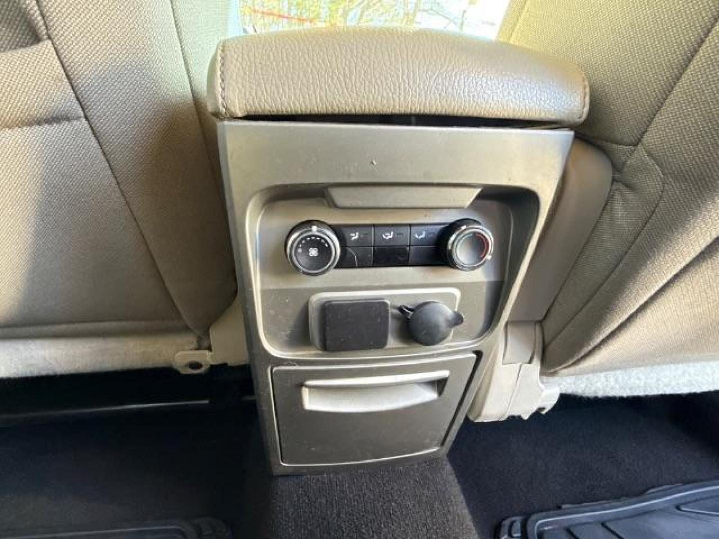 2012 Silver Ford Flex SE FWD (2FMGK5BC4CB) with an 3.5L V6 DOHC 24V engine, 6-Speed Automatic Overdrive transmission, located at 1806 Veterans Memorial Hwy SW, Austell, GA, 30168, (770) 944-9558, 33.817959, -84.606987 - Photo#15