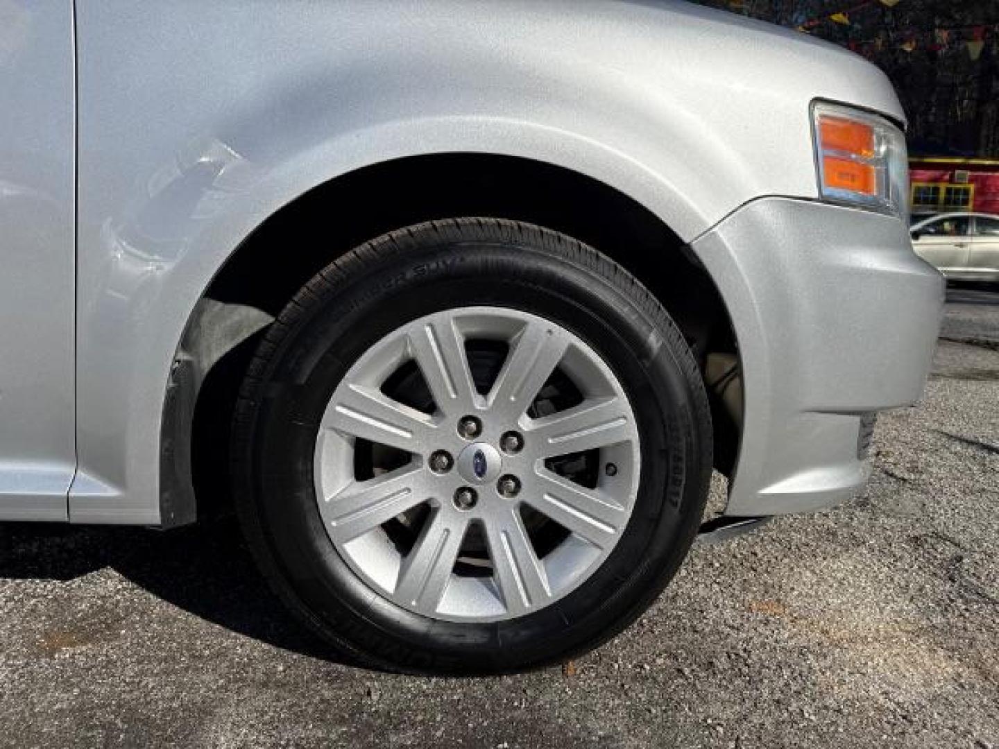 2012 Silver Ford Flex SE FWD (2FMGK5BC4CB) with an 3.5L V6 DOHC 24V engine, 6-Speed Automatic Overdrive transmission, located at 1806 Veterans Memorial Hwy SW, Austell, GA, 30168, (770) 944-9558, 33.817959, -84.606987 - Photo#17