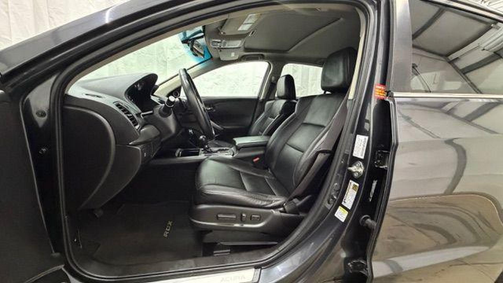 2015 Gray Acura RDX 6-Spd AT (5J8TB3H34FL) with an 3.5L V6 DOHC 24V engine, 6-Speed Automatic transmission, located at 1806 Veterans Memorial Hwy SW, Austell, GA, 30168, (770) 944-9558, 33.817959, -84.606987 - Photo#12