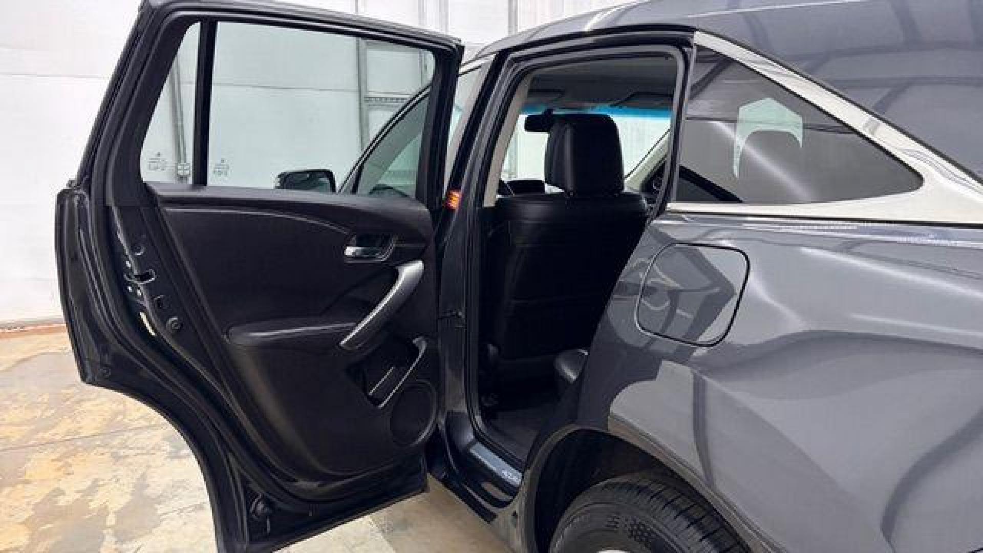 2015 Gray Acura RDX 6-Spd AT (5J8TB3H34FL) with an 3.5L V6 DOHC 24V engine, 6-Speed Automatic transmission, located at 1806 Veterans Memorial Hwy SW, Austell, GA, 30168, (770) 944-9558, 33.817959, -84.606987 - Photo#13