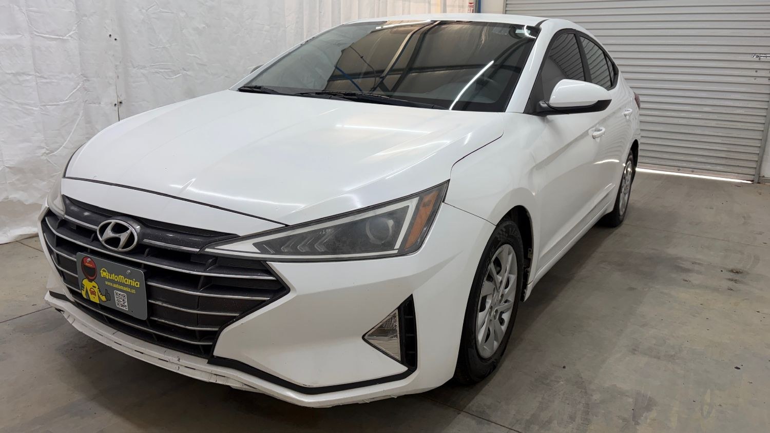 photo of 2019 Hyundai Elantra SE 6AT