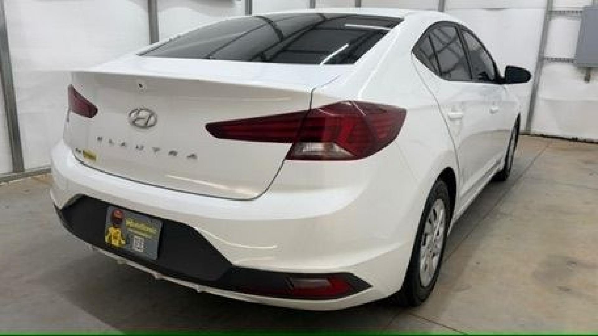 2019 White Hyundai Elantra SE 6AT (5NPD74LFXKH) with an 1.8L L4 DOHC 16V engine, 6-Speed Automatic transmission, located at 1806 Veterans Memorial Hwy SW, Austell, GA, 30168, (770) 944-9558, 33.817959, -84.606987 - Why Choose Automania? At Automania, we make car buying easy and stress-free, with over 20 years serving Austell, GA and the surrounding communities. WE FINANCE GOOD AND NOT SO GOOD CREDIT, we work with all credit types, and every vehicle comes with a free vehicle history report so you know its backg- Photo#5