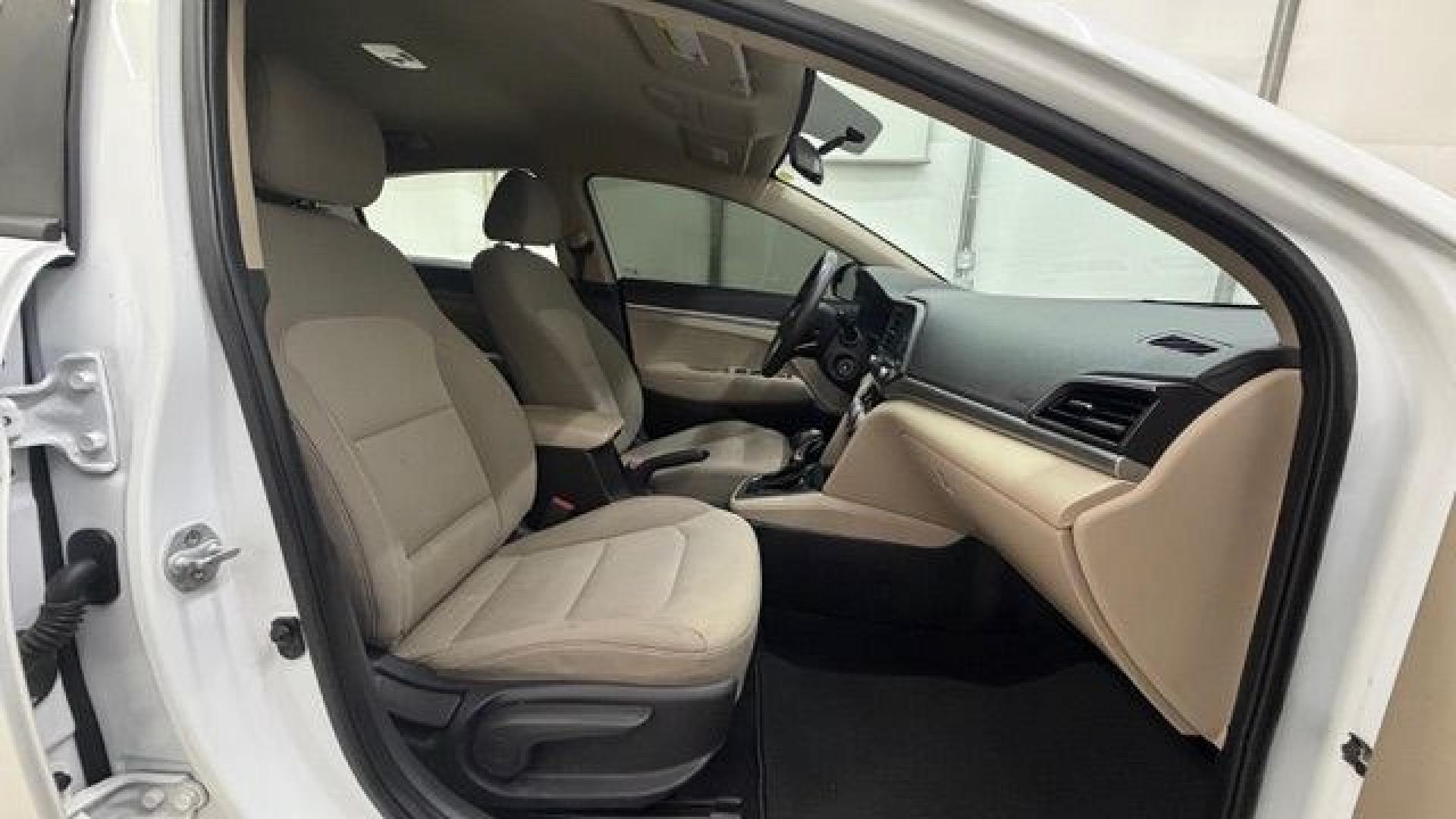 2019 White Hyundai Elantra SE 6AT (5NPD74LFXKH) with an 1.8L L4 DOHC 16V engine, 6-Speed Automatic transmission, located at 1806 Veterans Memorial Hwy SW, Austell, GA, 30168, (770) 944-9558, 33.817959, -84.606987 - Why Choose Automania? At Automania, we make car buying easy and stress-free, with over 20 years serving Austell, GA and the surrounding communities. WE FINANCE GOOD AND NOT SO GOOD CREDIT, we work with all credit types, and every vehicle comes with a free vehicle history report so you know its backg- Photo#17